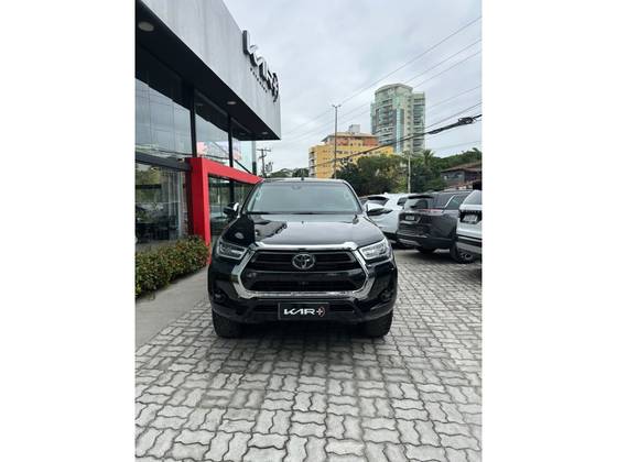 TOYOTA HILUX 2.8 D-4D TURBO DIESEL CD SRX 4X4 AUTOMÁTICO TOYOTA HILUX 2.8 D-4D TURBO DIESEL CD SRX 4X4 AUTOMÁTICO
